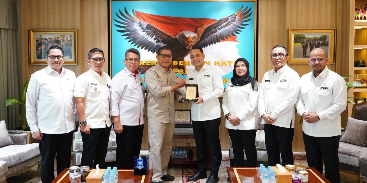 Walikota Bandar Lampung Lakukan Kunjungan Kerja Ke Kantor Kepresidenan RI