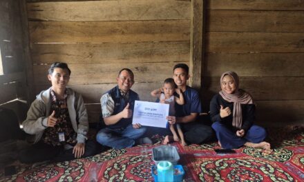 YBM BRILiaN Salurkan Bantuan Pengobatan untuk Balita Penderita Jantung Bocor di Kelumbayan Barat